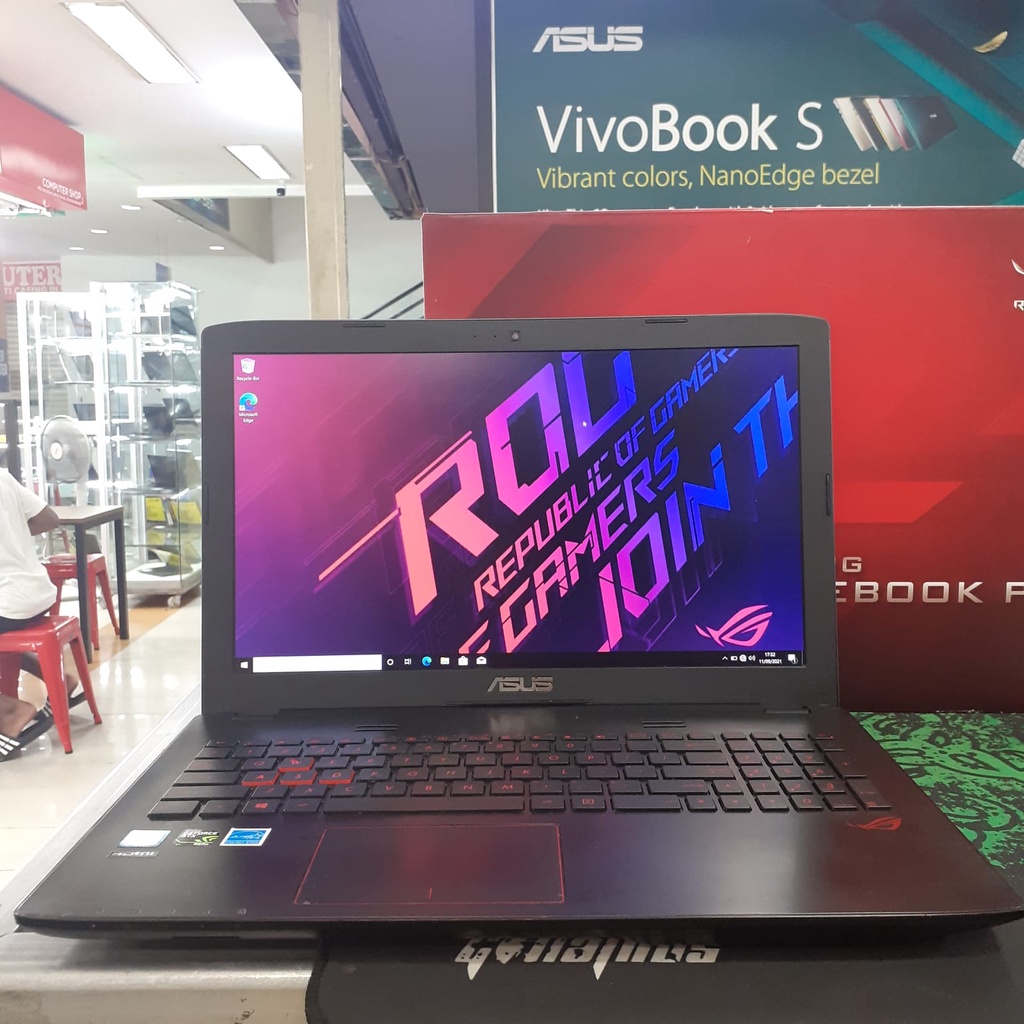 Laptop Leptop Second Seken gaming ASUS ROG GL552VW Core i7 VGA NVIDIA 960M 4GB HDD 1TB RAM 8GB KEYBOARD BACKLIGHT FULL SET LIKE NEW