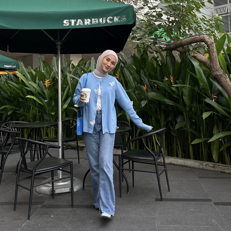 Basic Blouse Impossa- Nyaman dan Stylish dengan Bordir Kupu-kupu 3D