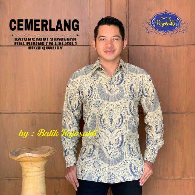 Kemeja batik cemerlang