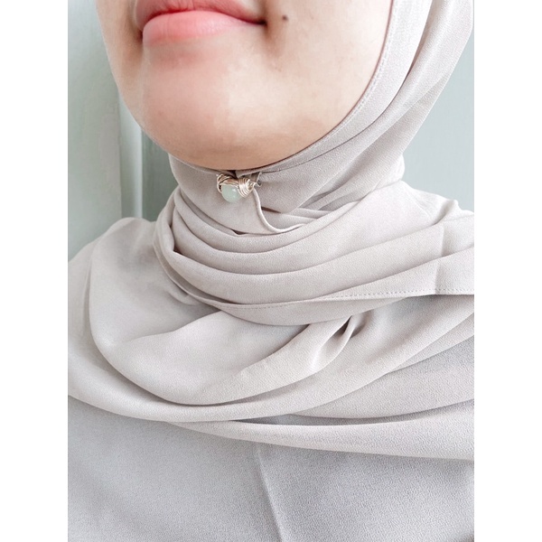 Bros dagu / Bros batu asli / Bros Simpel / Brooch Hijab / Brooch stone / Brooch dagu elegan