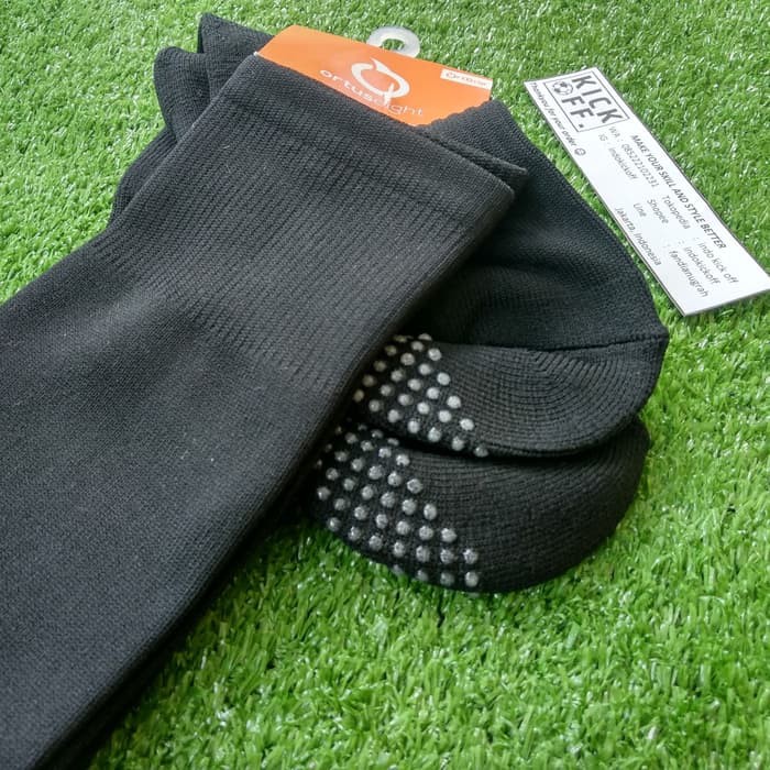 KAOS KAKI FUTSAL / BOLA ORTUSEIGHT HELIOS FB SOCKS  - ALL BLACK