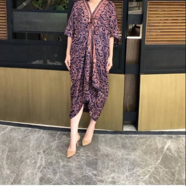 KAFTAN MEGA MENDUNG