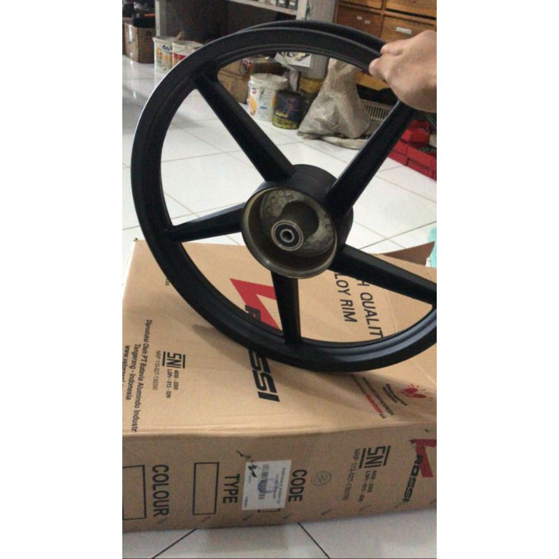 velg belakang shogun