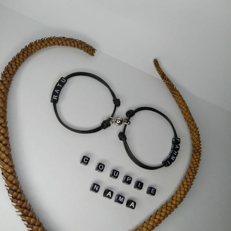 GELANG TALI HITAM/GELANG COUPLE MAGNET(BISA REQUES NAMA)