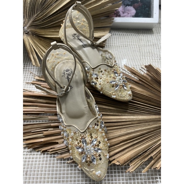 sepatu Rafaizoutfit maharani sepatu wedding shoes wrna gold tinggi 5cm kaca