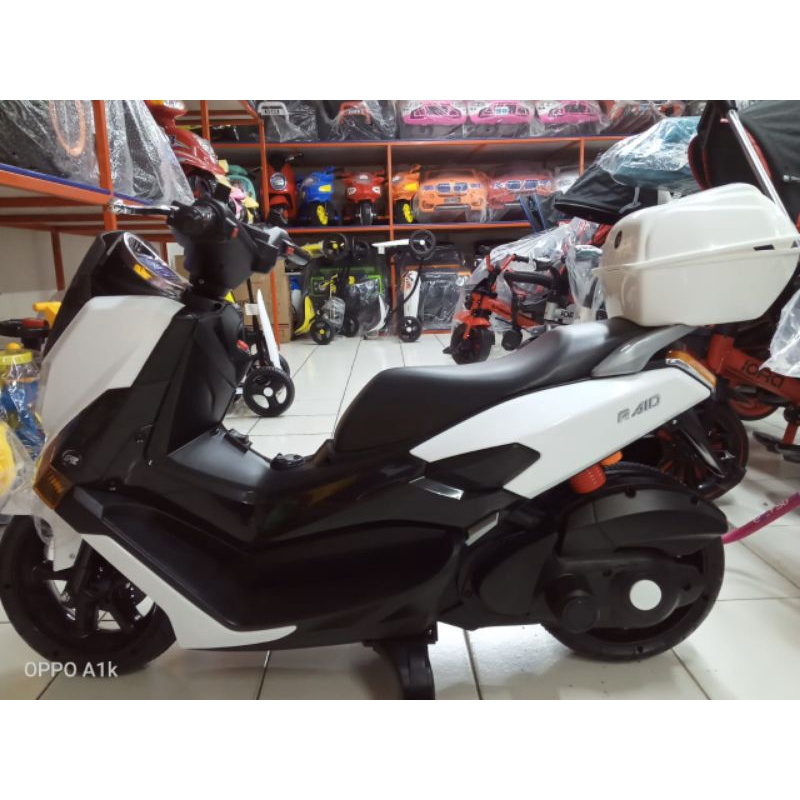 Mainan Dinaiki Anak Motor Nmax Aki Accu N-max PMB M-588