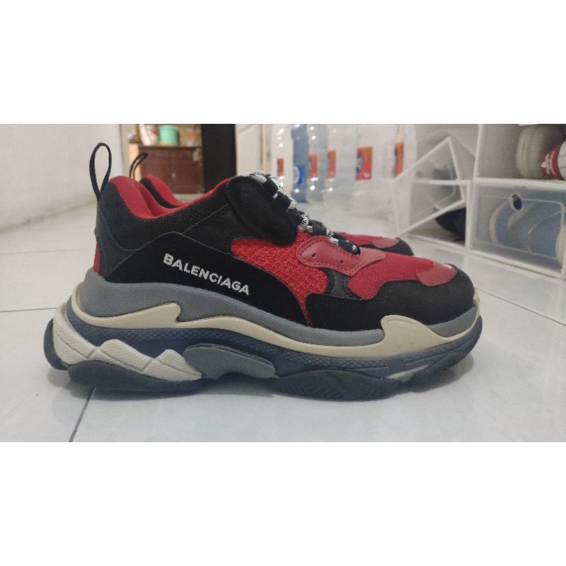 Balenciaga triple S second/bekas