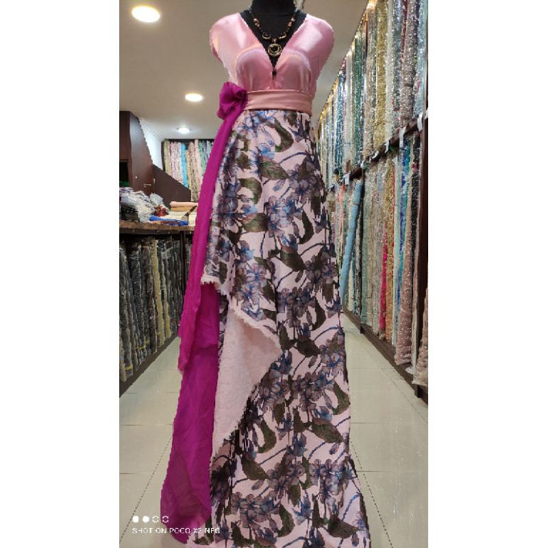 Kain Jacquard Emboss Dress Pink