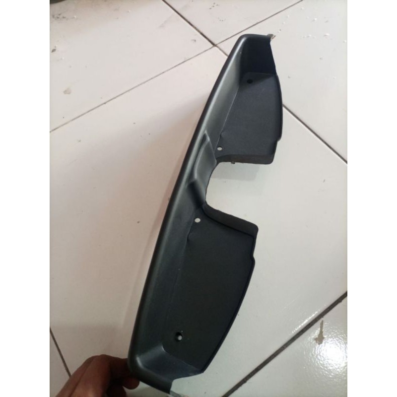 toltray laci box depan vespa