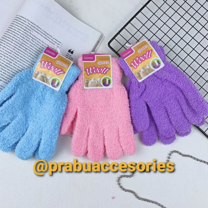 Sepasang Sarung Tangan Handuk Bulu Tebal Wanita Polos Warna