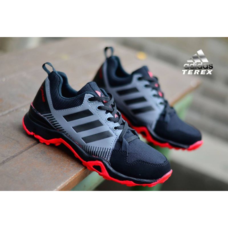 Sepatu Adidas Terex