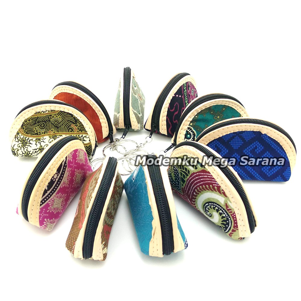 Souvenir Gantungan Kunci Dompet Batik Oval