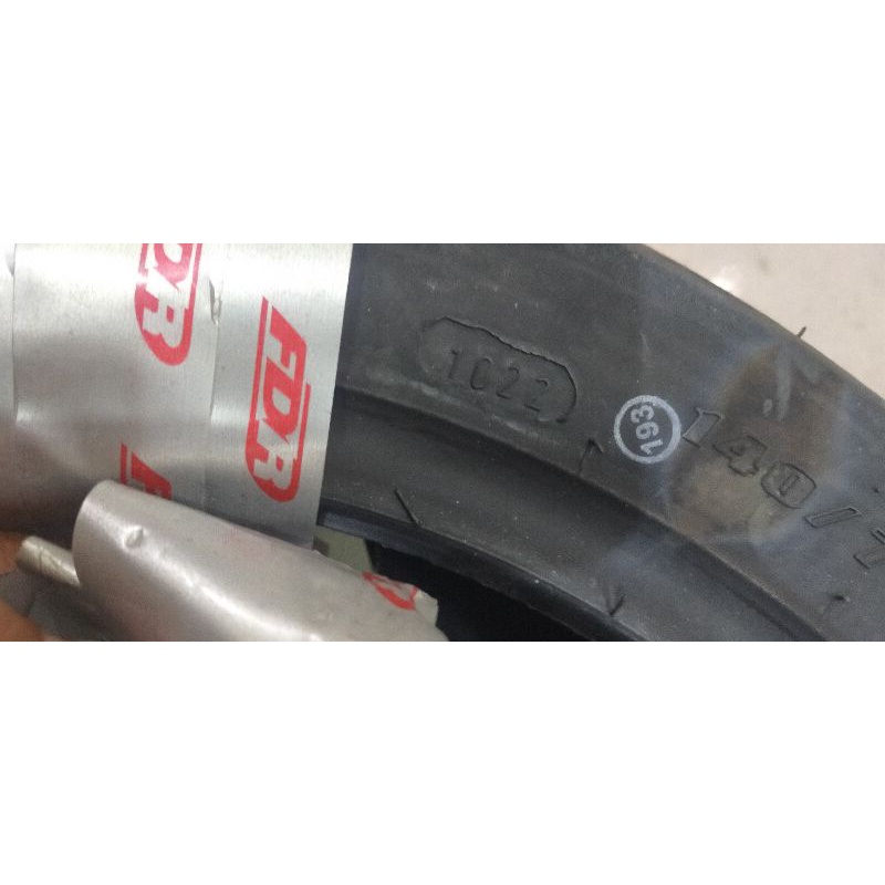 FDR 140/70 RING14 BAN PCX AEROX BELAKANG TUBELESS