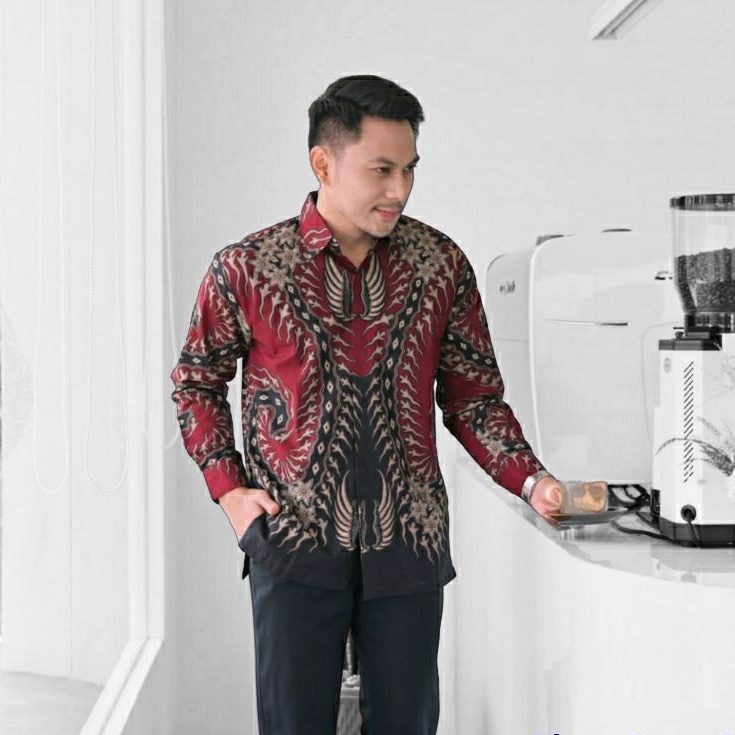 Baju Batik Pria Slim fit Hitam Manis Mahal Soloan Lengan panjang pendek