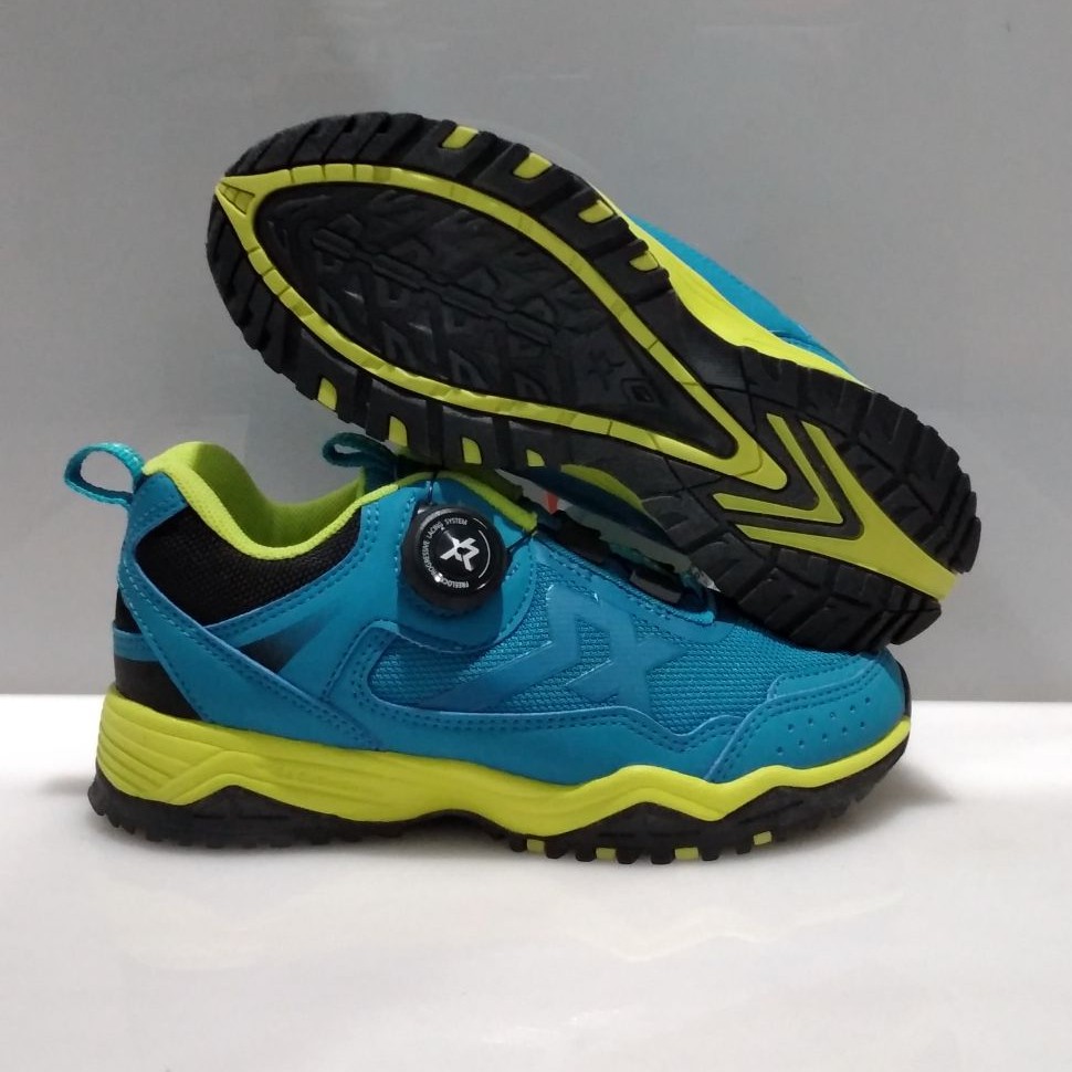 Lecaf sepatu sneker XR BRUMO K 111450210