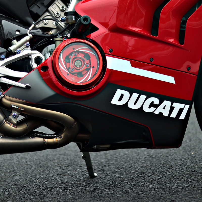 1 Pasang Emblem Motif Logo Motor Racing Ducati 3D Warna untuk Dekorasi