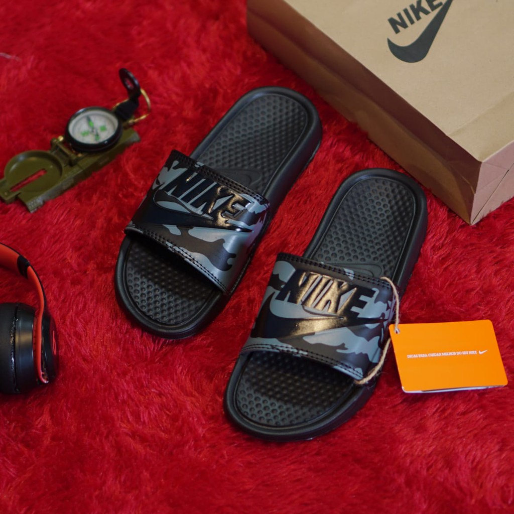 nike benassi camo