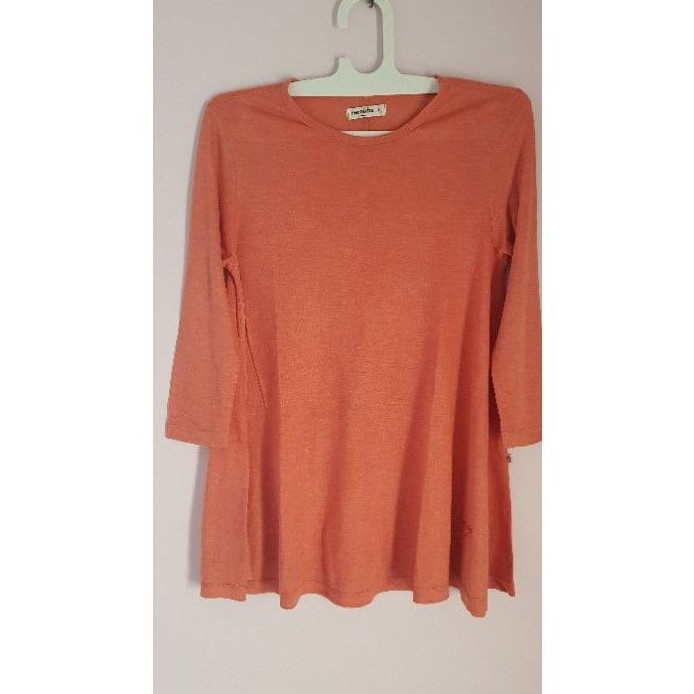 kaos polos corniche merah bata prelove