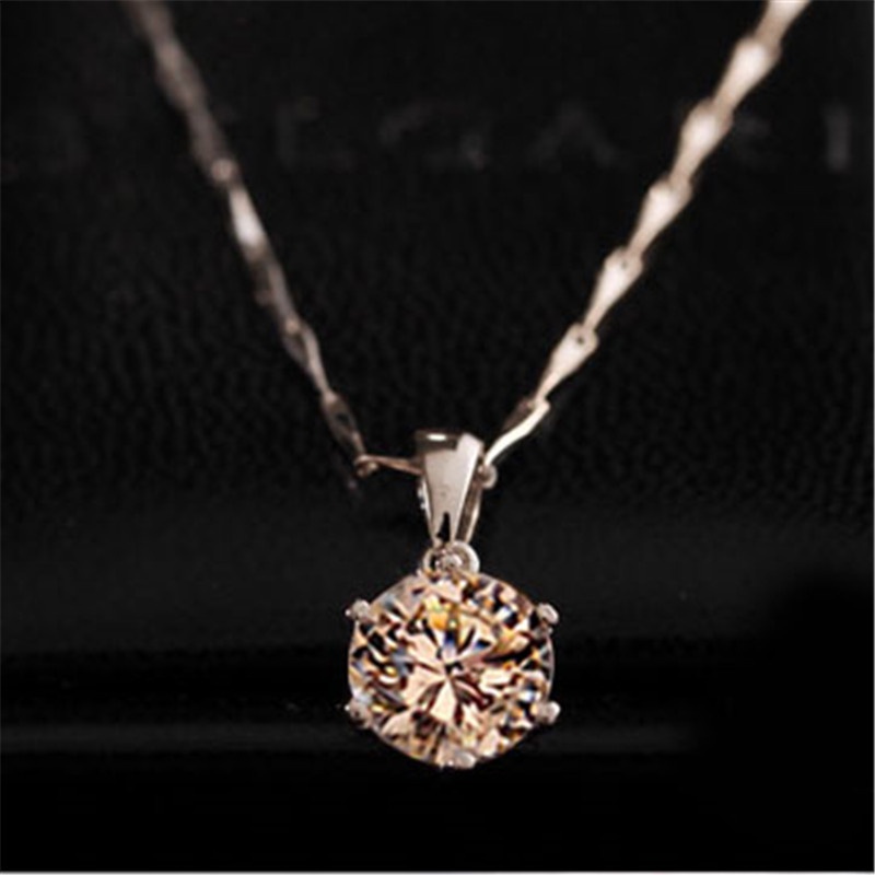 [Ready Stock]Fashion Elegant Personality Silver Plated Diamond Pendant Necklace