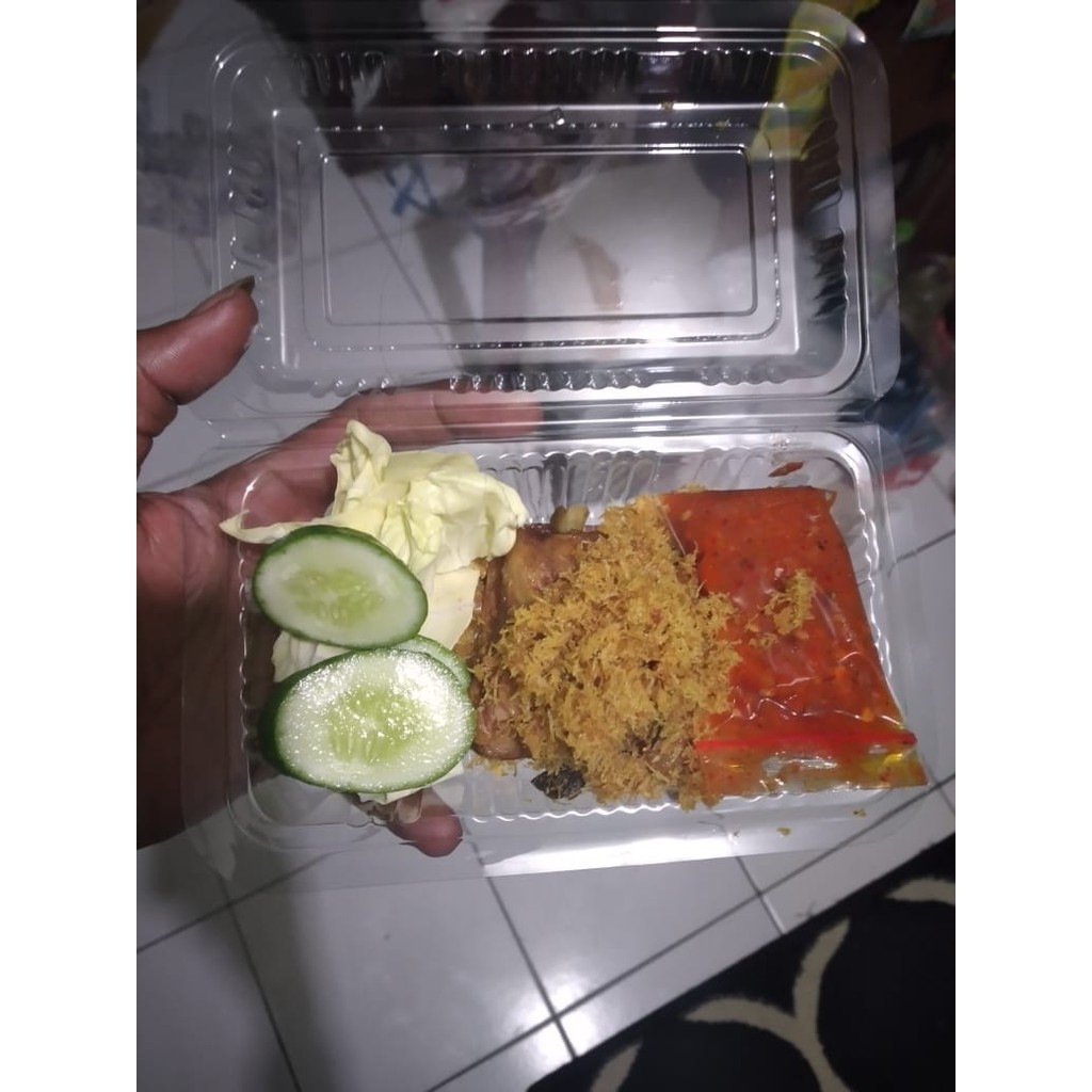 

Ayam goreng serundeng
