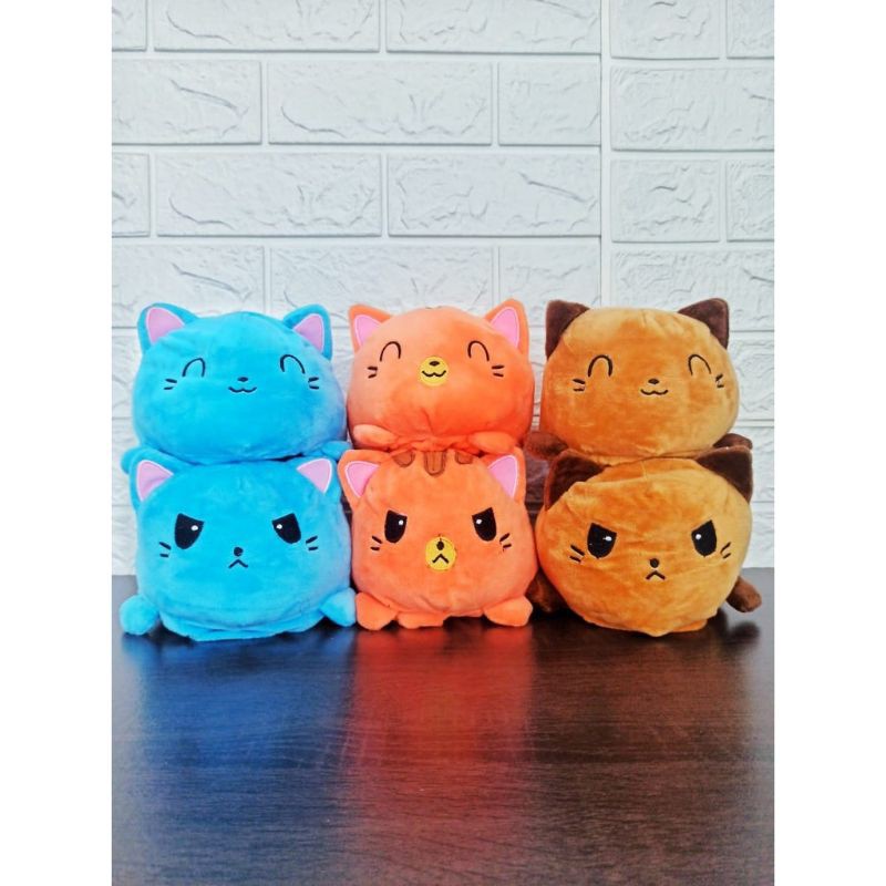 Boneka Kucing Dua Sisi Reversible Cat