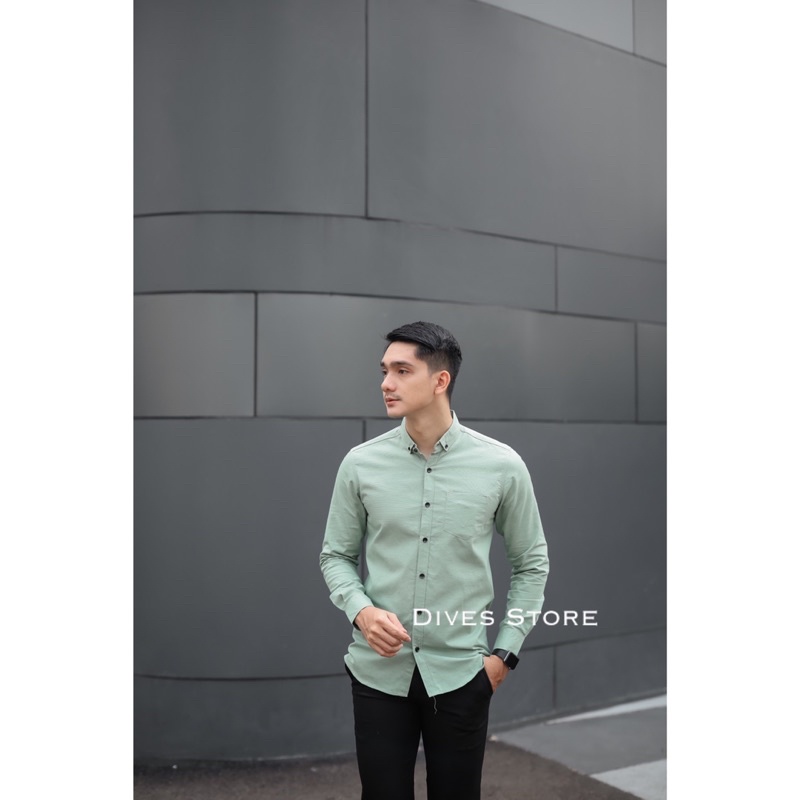 Kemeja pria polos slimfit kasual basic HeM lengan panjang hijau mint sage