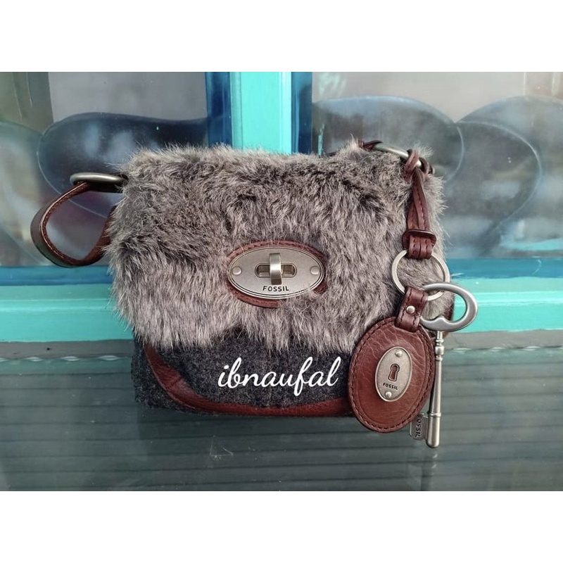 Preloved fossil maddox fur small