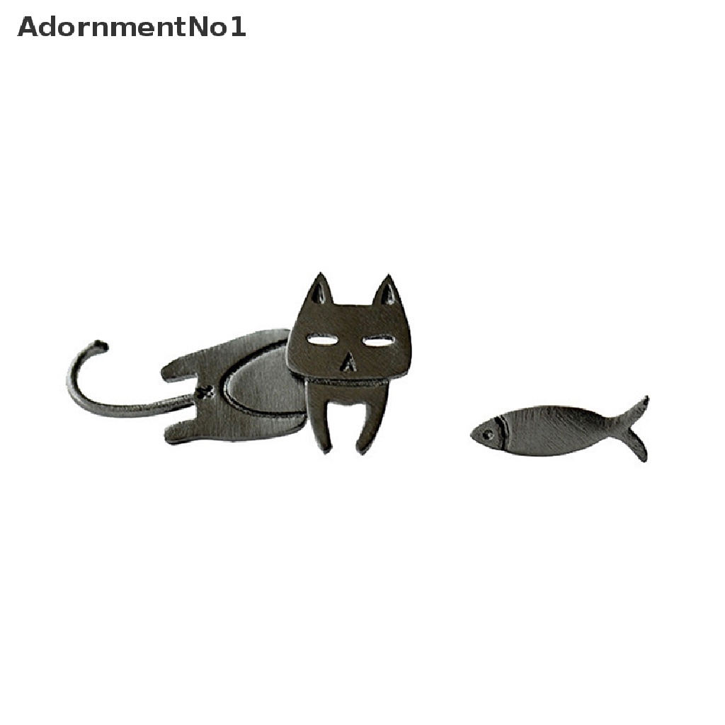 (AdornmentNo1) Anting Tusuk Gantung Asimetris Desain Ikan catfish Gaya simple Untuk Wanita