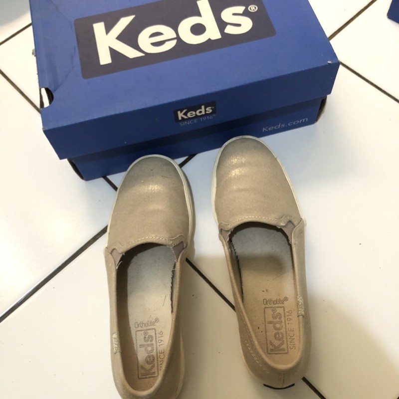 gold keds