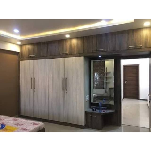 Almari multiplek lapis hpl