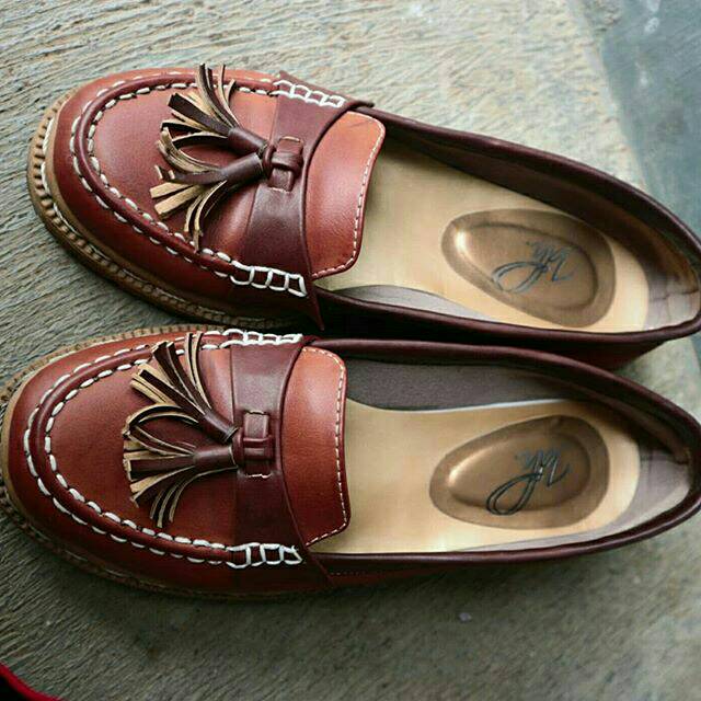 KENZO KLASIK SHOES PRELOVED