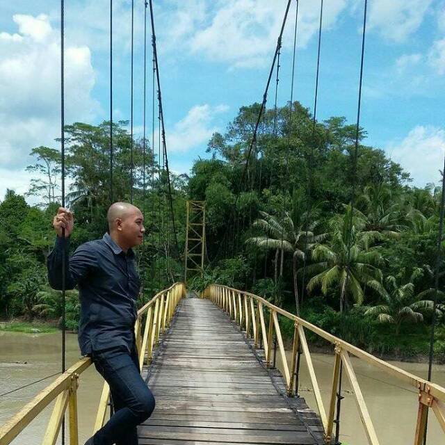 famujivanjava