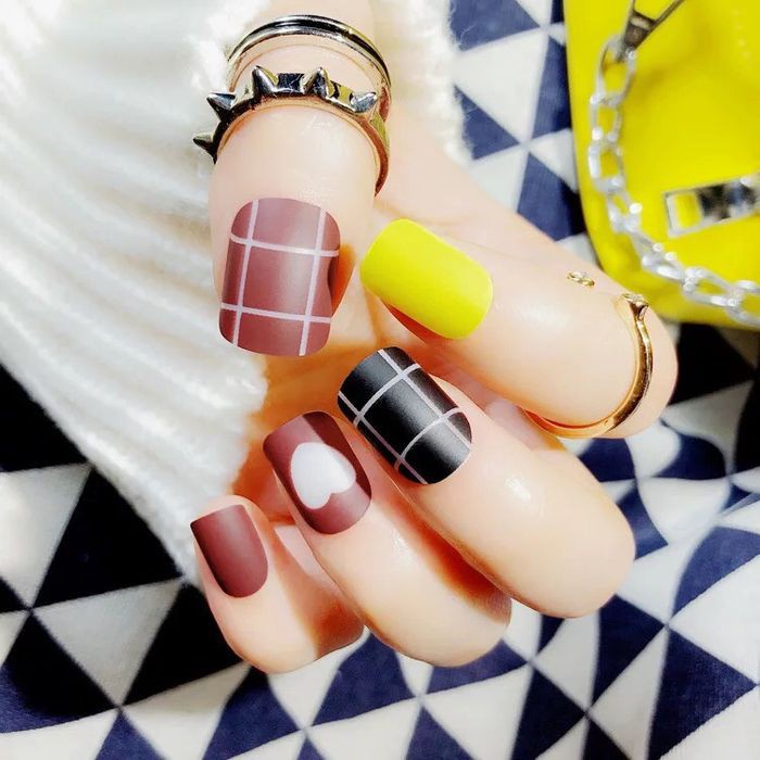 (BOW) 24 Pcs Kuku Palsu Import (S7,B46,C31,C46,C49,C55,MS02,MS03,MS06,S5,S9,B34,B35,B53)