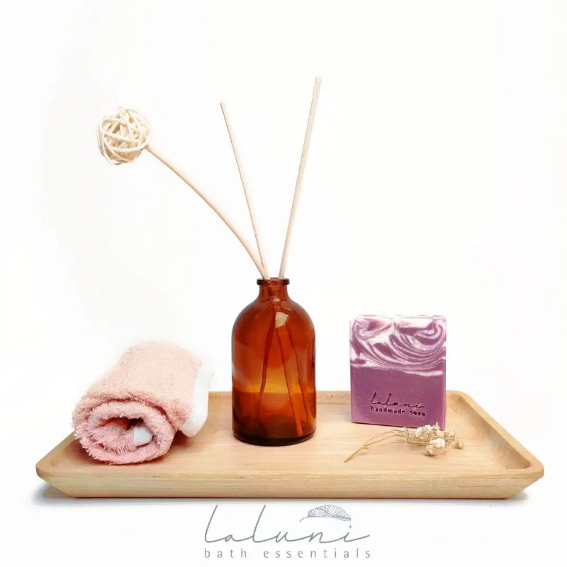 

Laluni Valentine's Day Hampers / Gift Set "Love Bundle 02" - Natural Handmade Soap, Bathroom Decoration, Bamboo Fiber Wash Cloth, Diffuser Bottle, Balinese Peppermint Essential Oil & Maple Wooden Tray