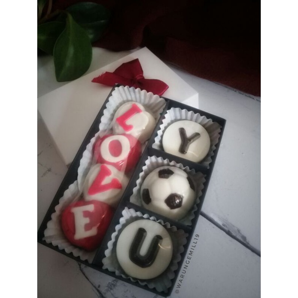 

Coklat Love kado unik