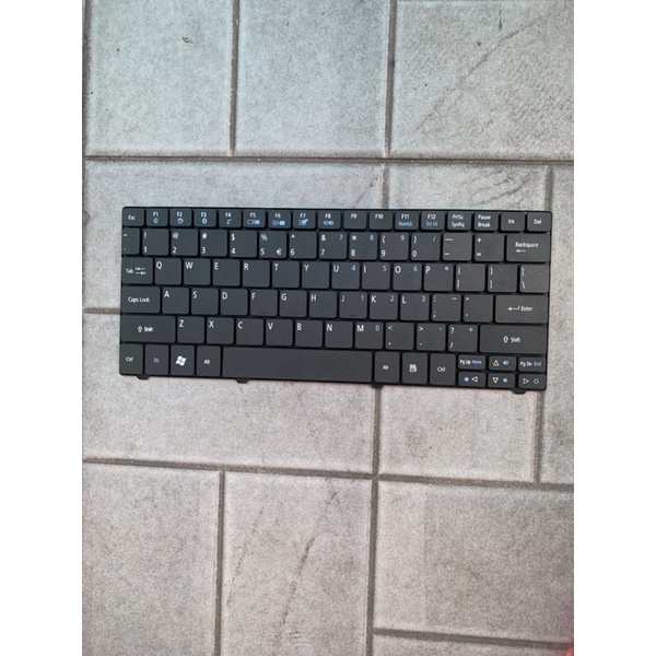 Keyboard Laptop Acer Aspire One 721, 722, 751, 752, 753, D722 hitam - 11inch