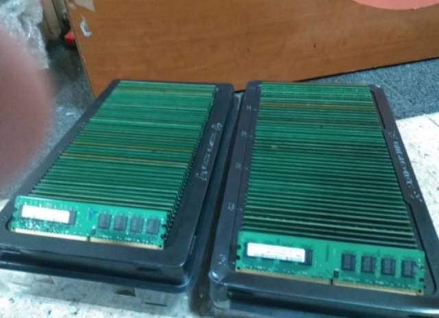 Memori RAM DDR2 2gb second untuk komputer