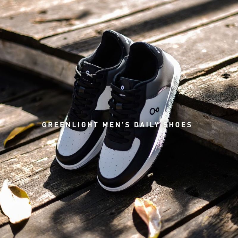 Sepatu Original Greenlight Hitam Putih
