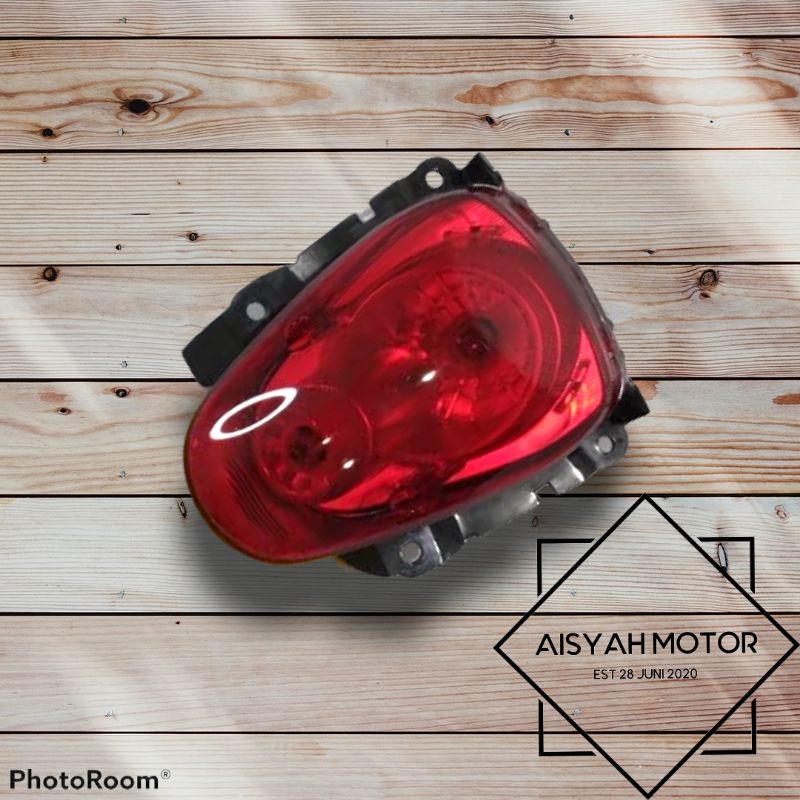 Reflektor Lampu Belakang Honda Scoopy Tahun 2010