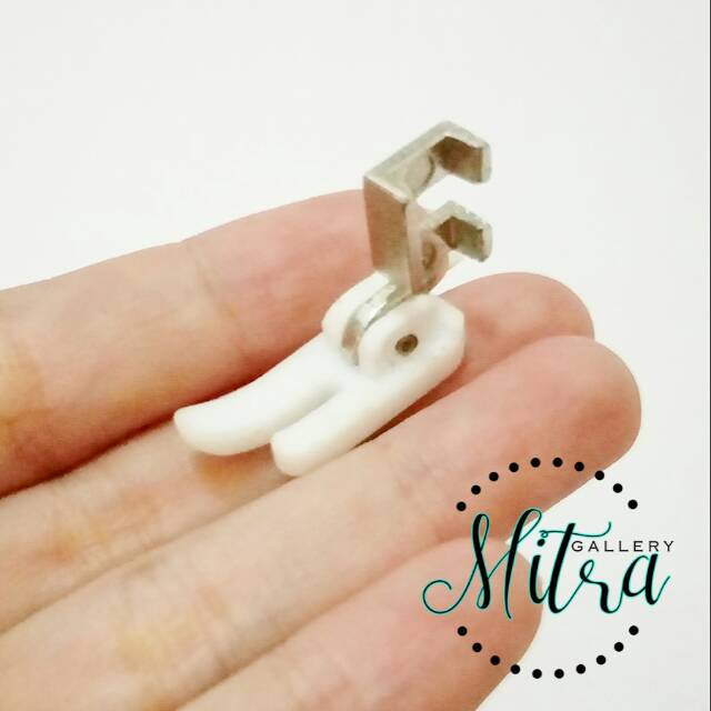 Sepatu Mesin Jahit Lurus Plastik