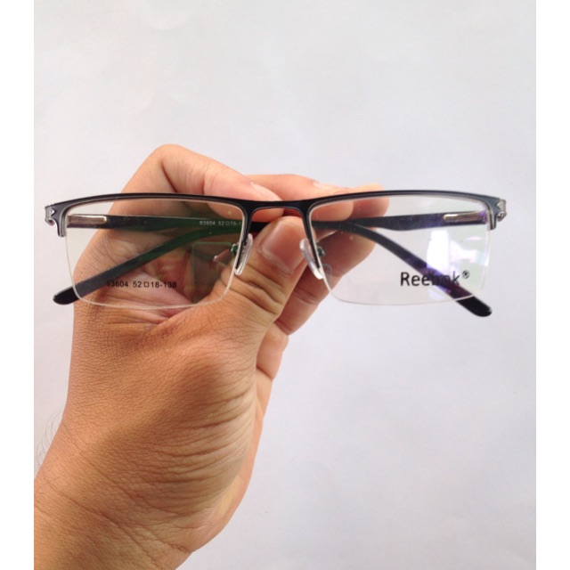 Kacamata frame besi kuat ringan