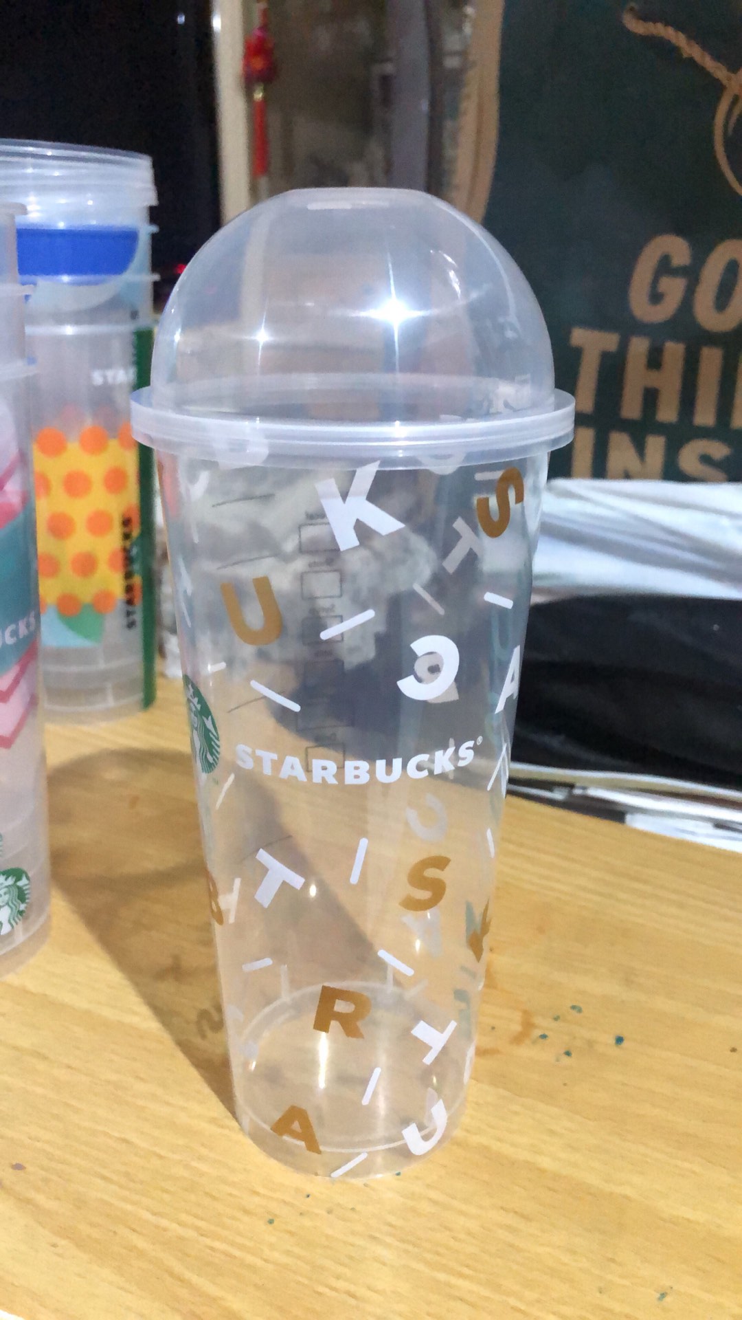 Starbucks Reusable Summer Cup, Harga Sudah Termasuk Bubble Wrap