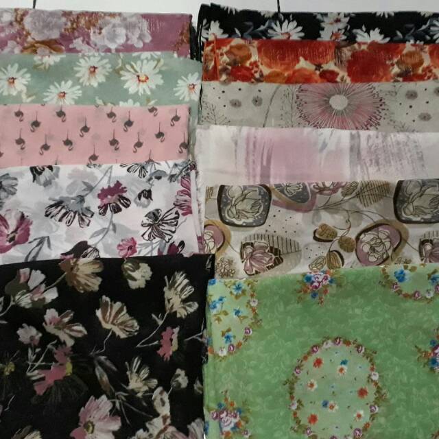 GROSIR Hijab Fanila Jilbab Segiempat Motif Cantik Elegan