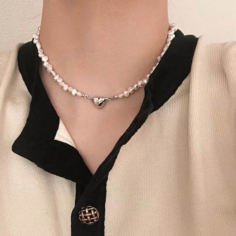 Kalung Choker Rantai Liontin Hati Hias Mutiara Gaya Korea Untuk Wanita 2022