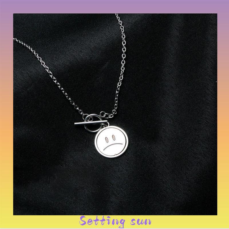 Fashionable Simple Smile Pendant Hip Hop Pria dan Wanita Kalung TN