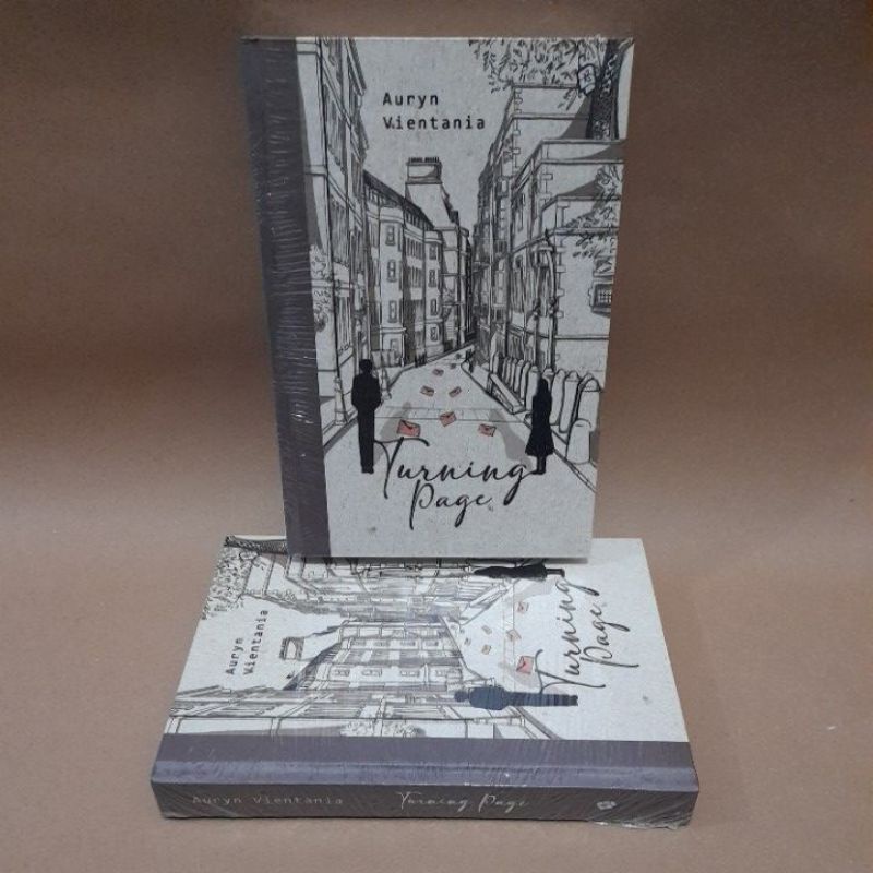 Novel Turning Page / Turning Page Hard Caver - Auryn Vientania