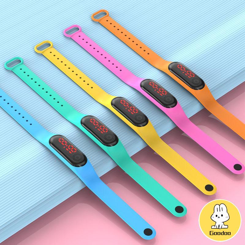 Olahraga Unisex Led Digital Watch Multicolor Bahan Silikon Jam Tangan Elektronik - SD -Doo