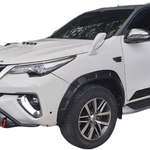 OVER VENDER FORTUNER 2016 MODEL ROCKFORD