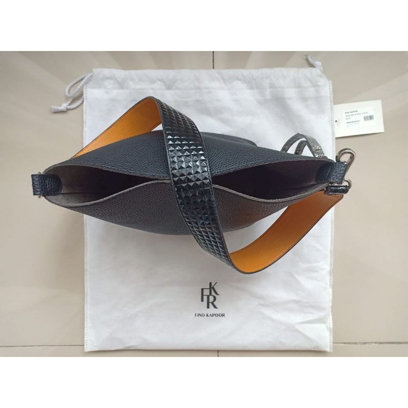 PRELOVED Tas Find Kapoor Size 20 Strap Basic Black / 100% original / 100% authentic