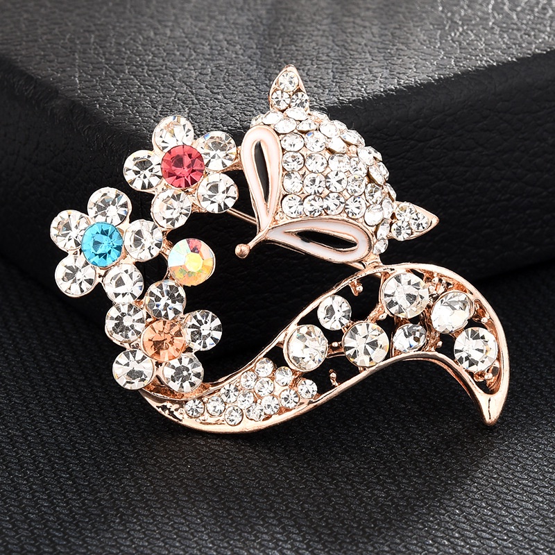 Candy Jewelry Fashion Korean Butterfly Brooches Gold Color Pearl Brooch Pins Rhinestone Breastpin for Women bros hijab-#2 rubah /Fox